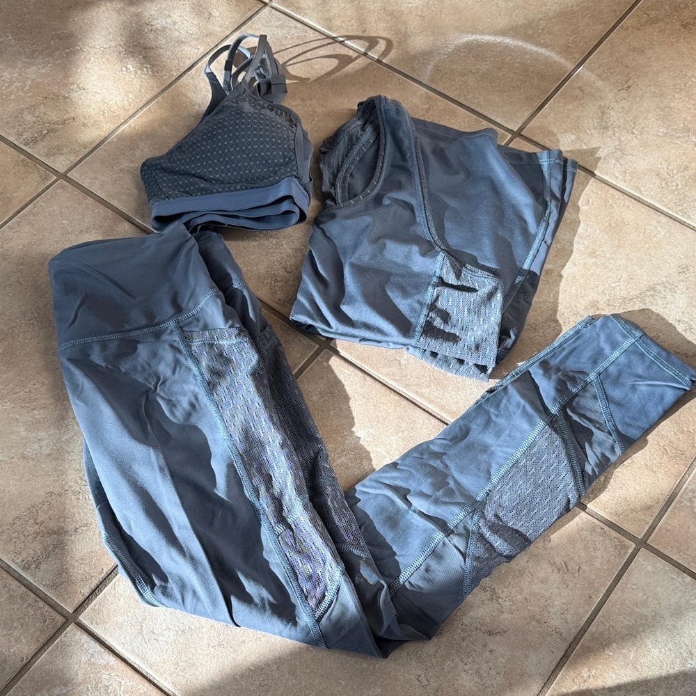 VSX Slate Gray/Blue Athletic Leggings Set with Bra & Tank
